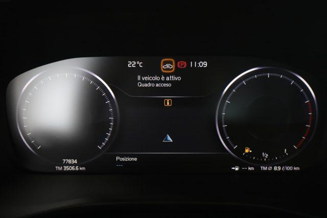 VOLVO XC40 XC40 B4 AWD Geartronic Momentum Pro