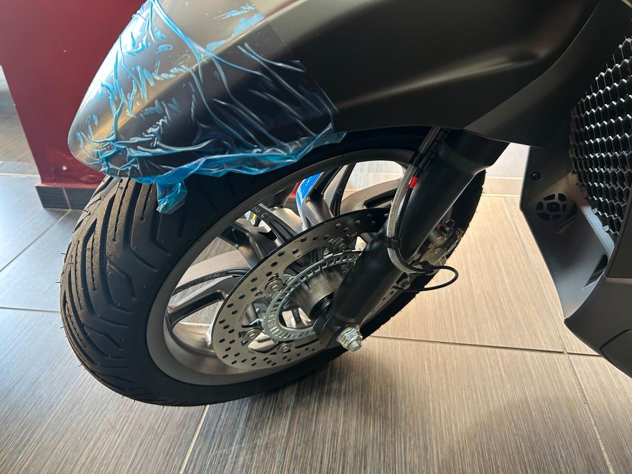 Piaggio Beverly 400 S HPE My2025 - Vari Colori - Euro5+