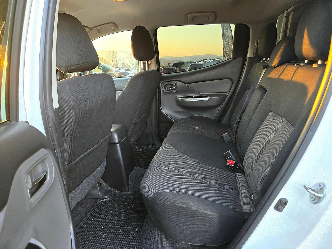 Mitsubishi L200 2.4 DI-D/181CV Intense