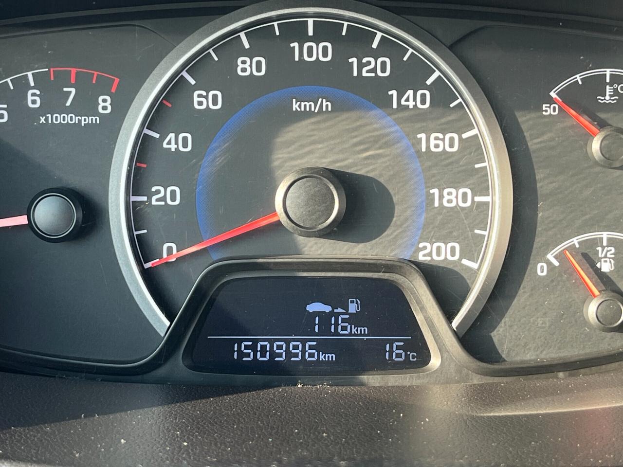Hyundai i10 EURO 6 1.0 MPI STYLE ADATTA AI NEOPATENTATI UNICO PROPRIETARIO