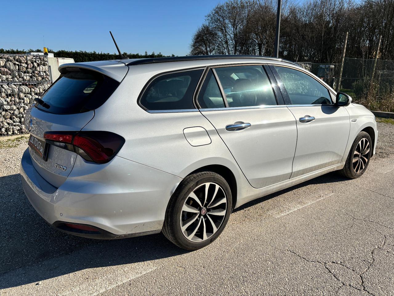 Fiat Tipo 1.6 Mjt S&S SW Lounge