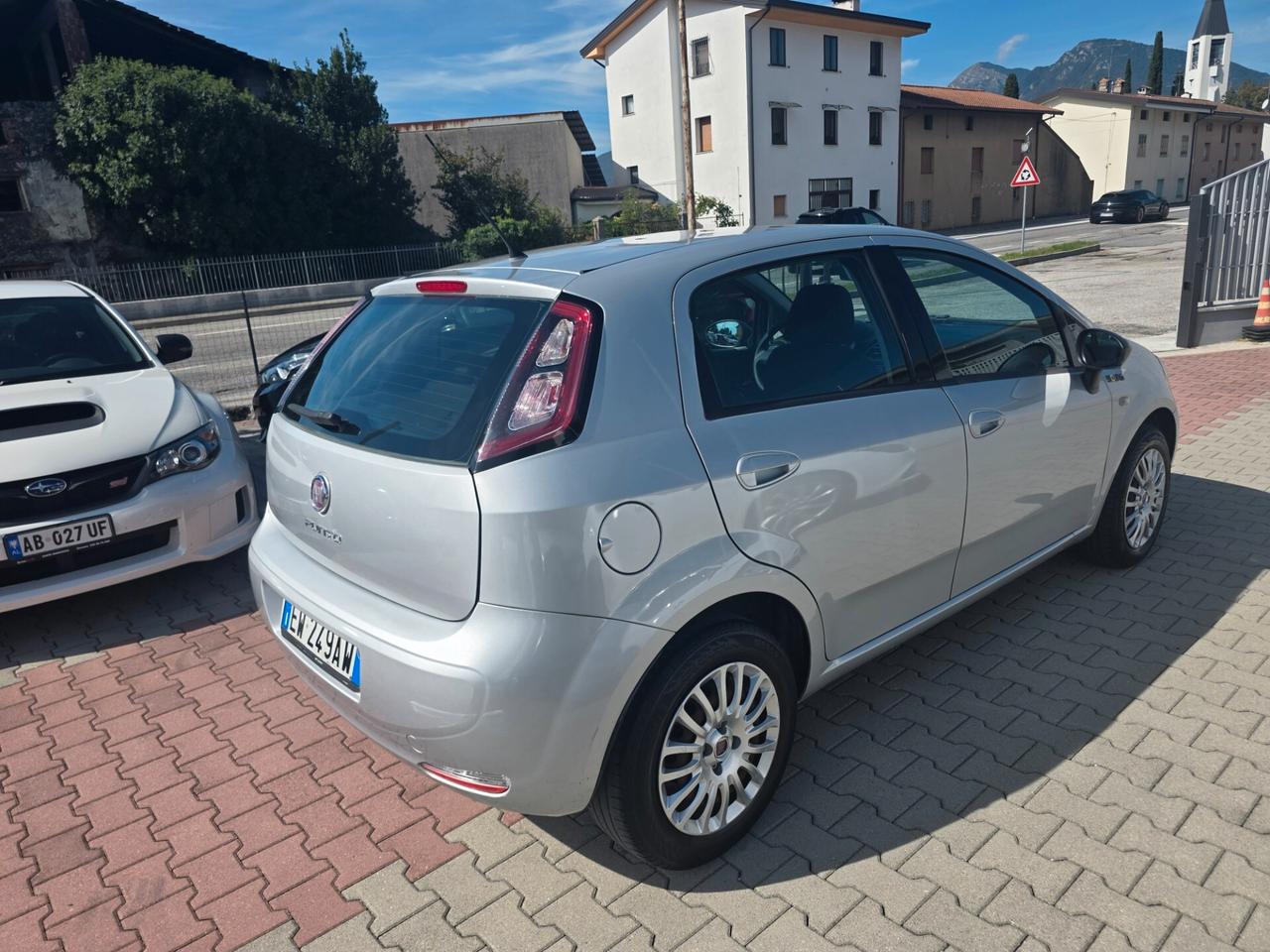 Fiat Punto 1.2B Fire perfetta garantita 12 mesi