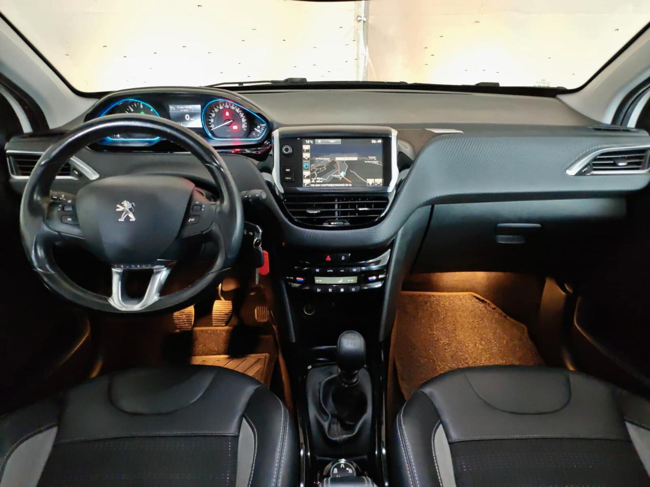 Peugeot 2008 BlueHDi 120 S&S Allure
