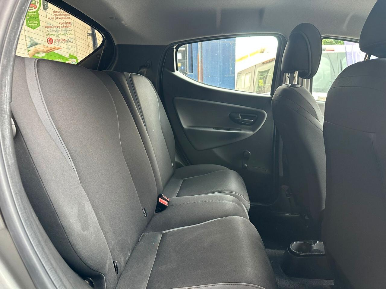 Lancia Ypsilon 1.2 69 CV 5 porte Silver