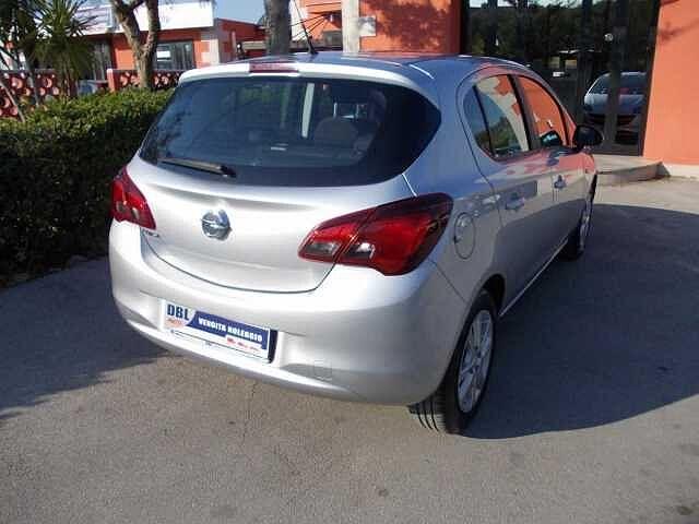 Opel Corsa 1.2 5 porte