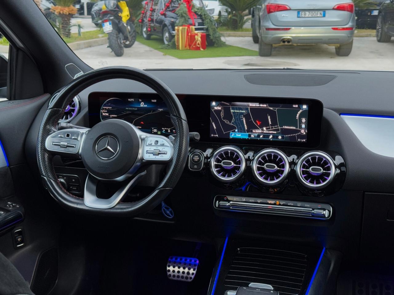 Mercedes-Benz GLA 200 d Premium Plus AMG TETTO