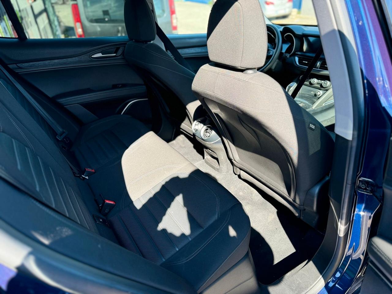 Alfa Romeo Stelvio 2.2 Turbodiesel 160 CV AT8 RWD
