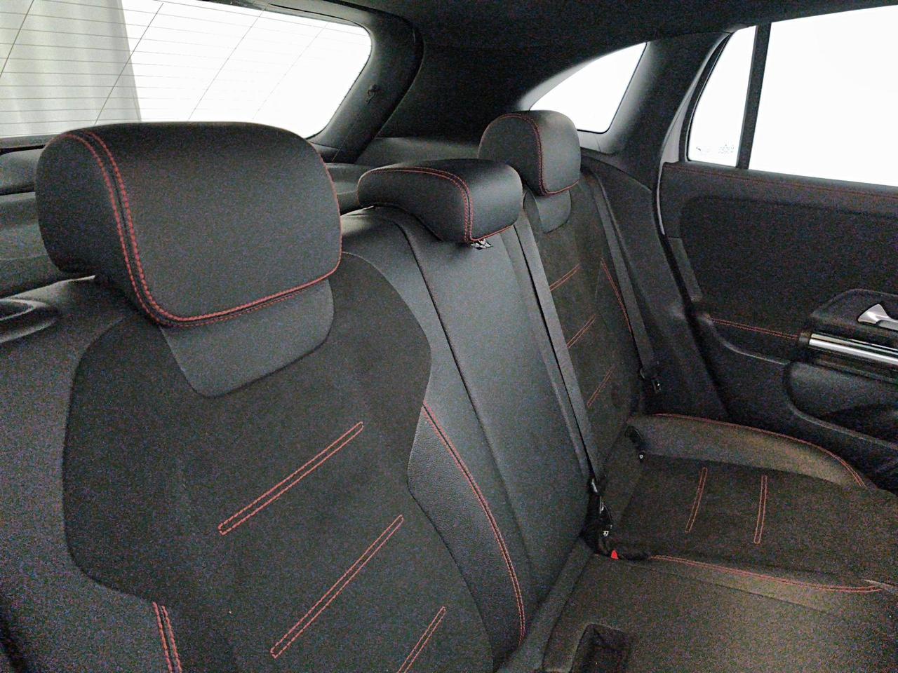 Mercedes GLA 180 d Premium