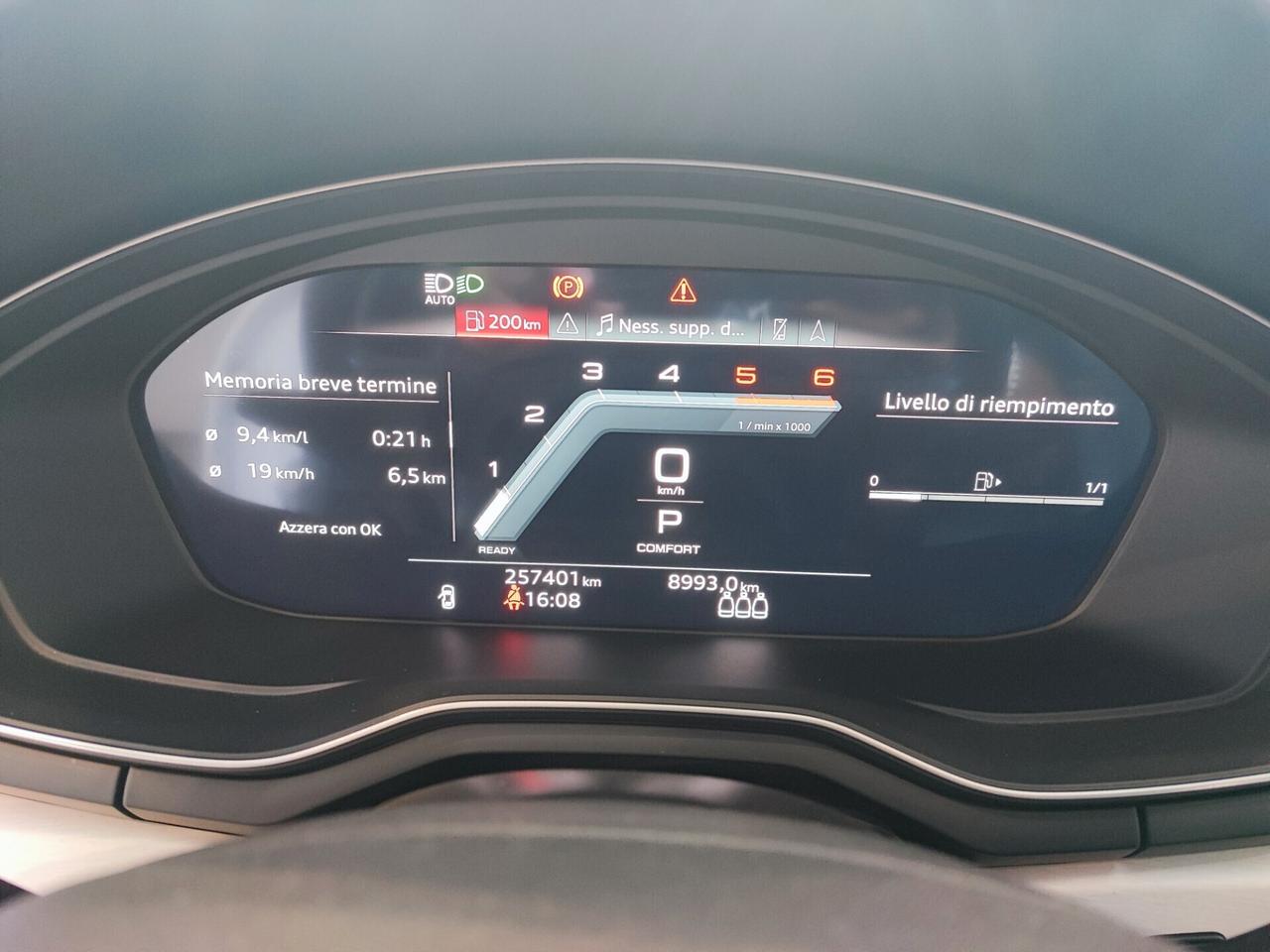 Audi A4 35 TDI S tronic line edition