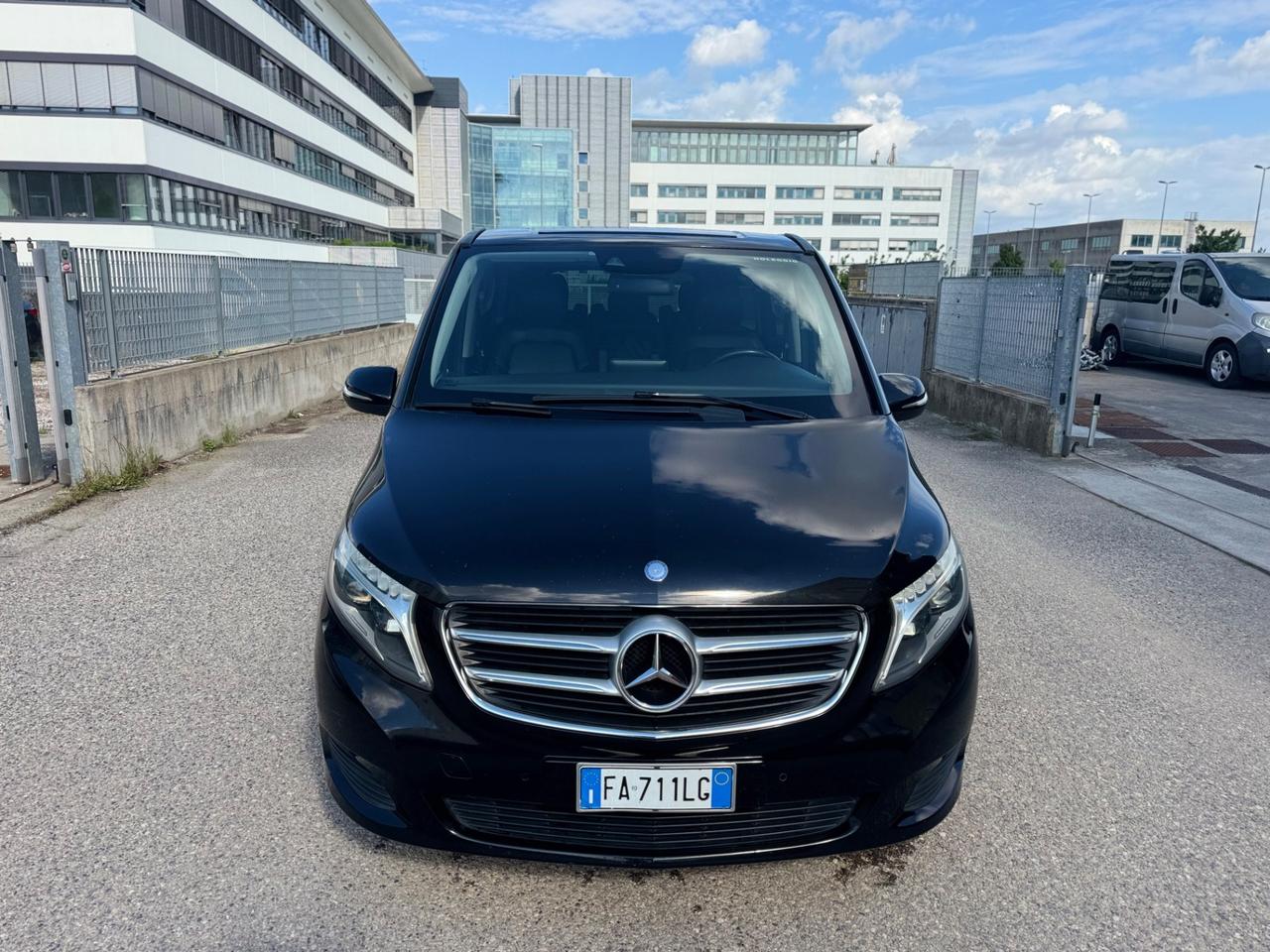 Mercedes-benz V 220 CDI Executive Extralong