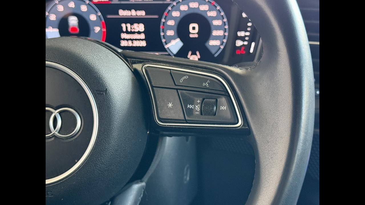 AUDI A1 II 2019 Sportback - A1 Sportback 30 1.0 tfsi Business 110