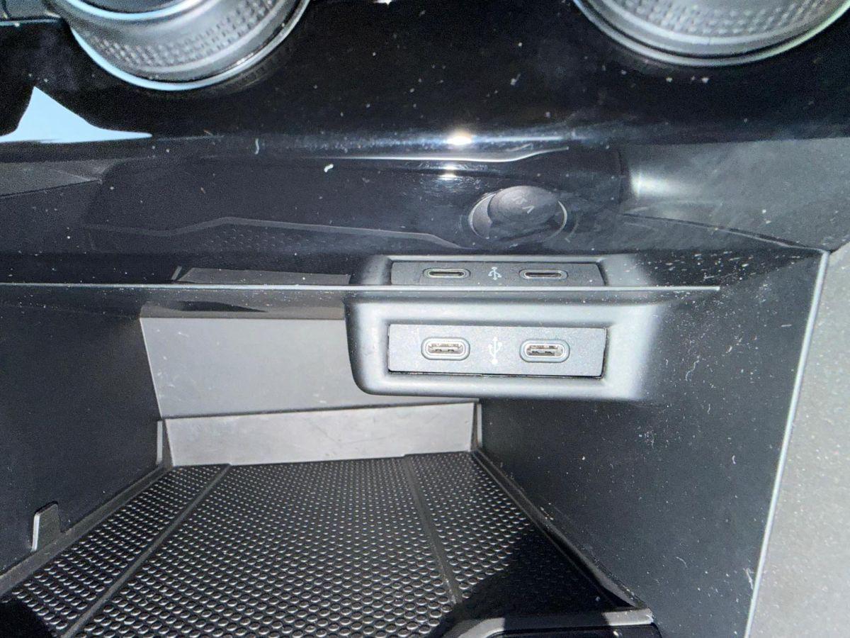 VOLKSWAGEN - T-Roc - 1.0 TSI Style BlueMotion Tech.