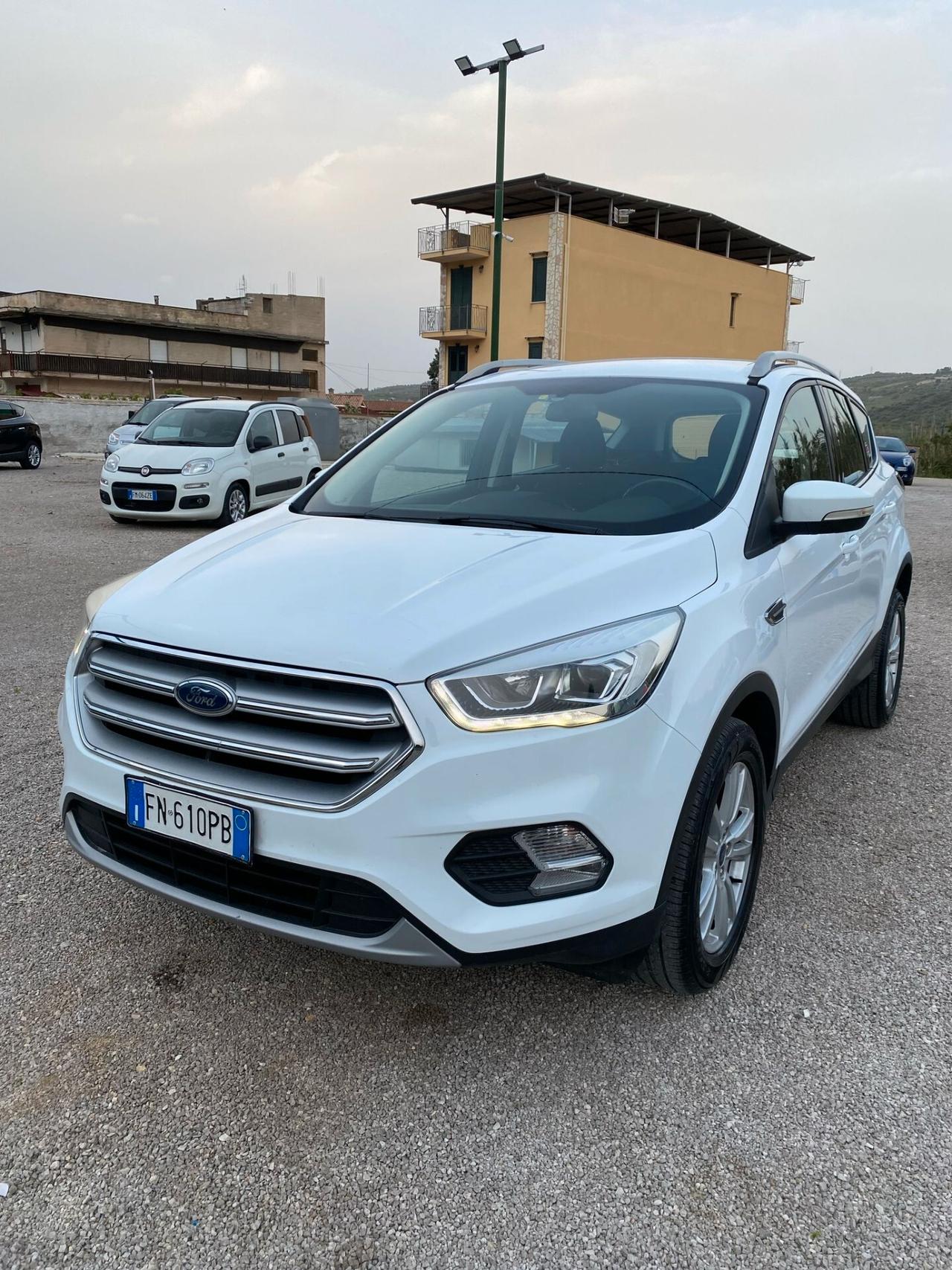 Ford Kuga 1.5 TDCI 120 CV S&S 2WD Business