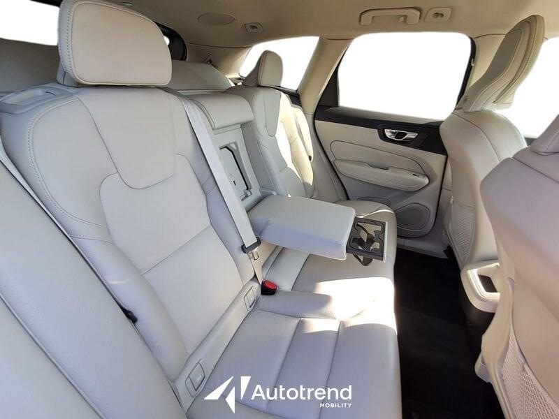 Volvo XC60 B4 197+14 CV AWD Automatica Mild Hybrid Diesel Plus Bright