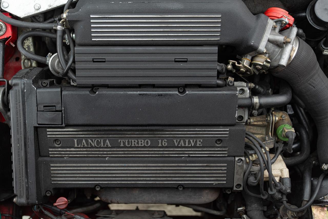 1989 LANCIA DELTA HF INTEGRALE 16V RDS01794