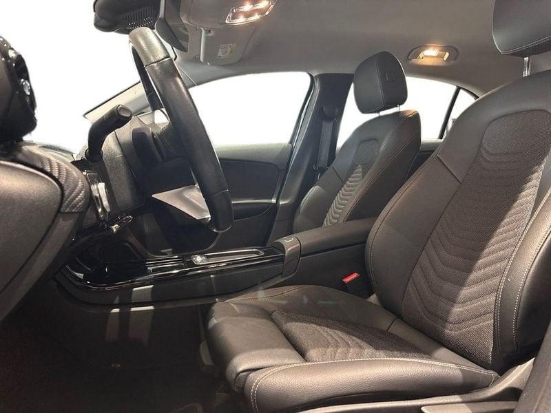 Mercedes-Benz Classe A A 180 d Advanced auto
