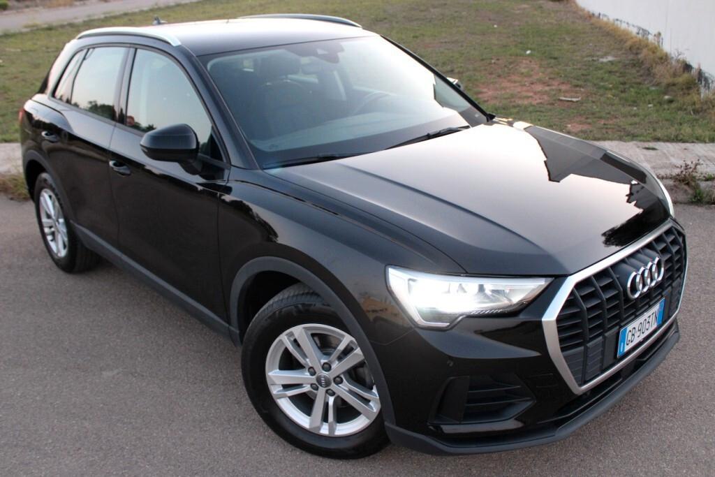AUDI Q3 2.0 TDI 150 CV s-tronic *LED *Luci Ambiente
