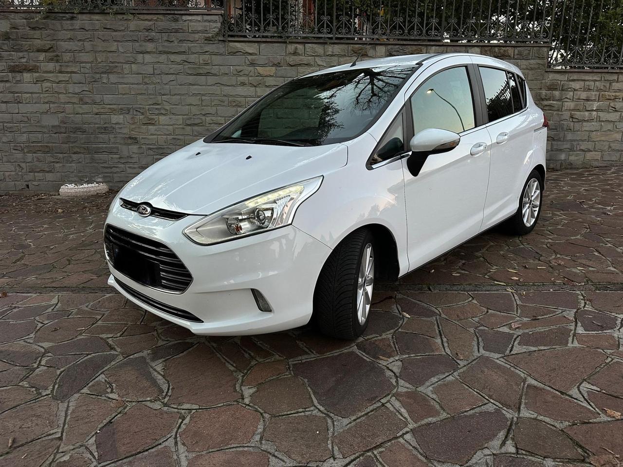 Ford B-Max 1.4 90 CV GPL Titanium Neopatentati