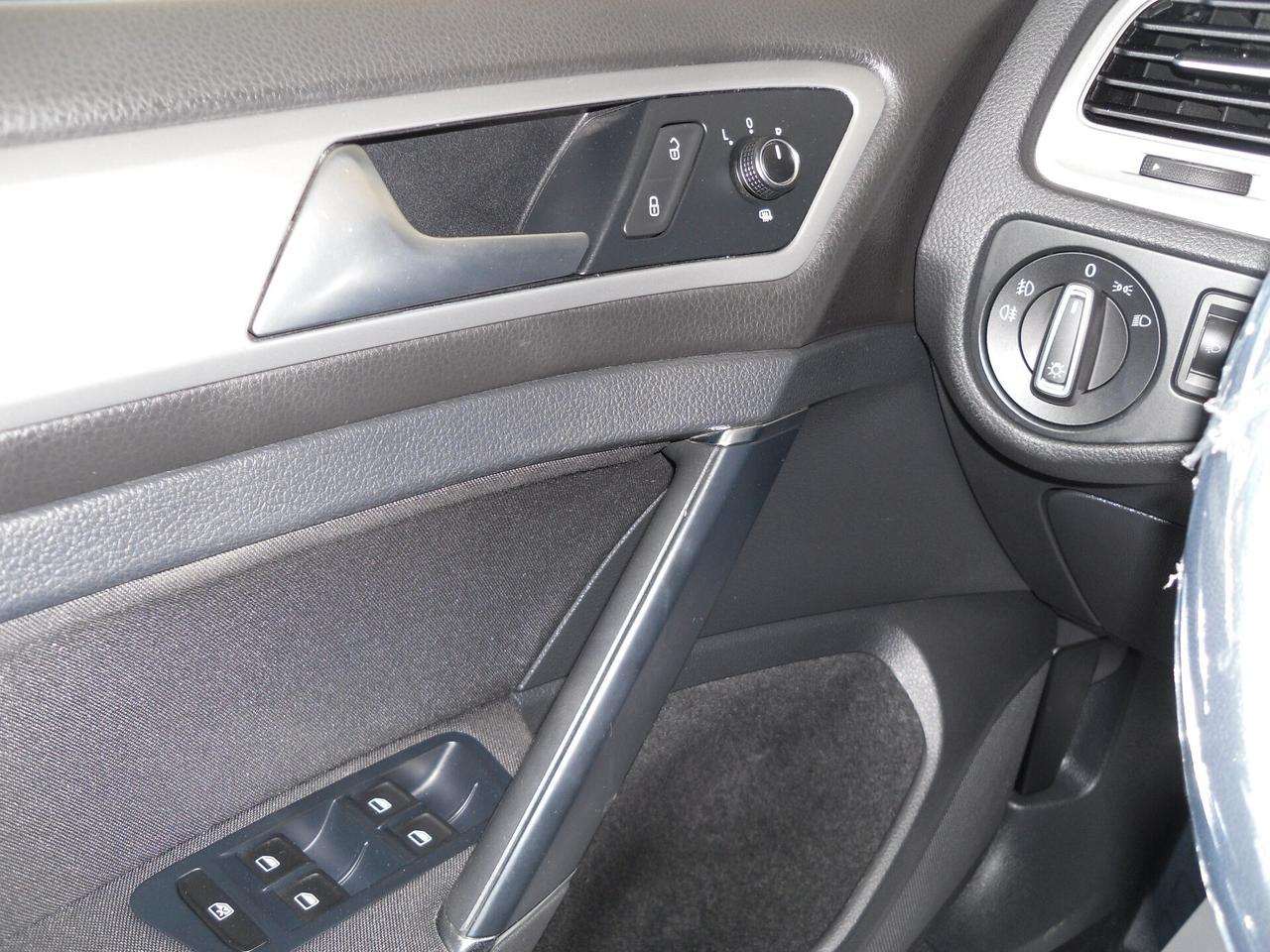 Volkswagen Golf 7 1.6 TDI 105 cv Business