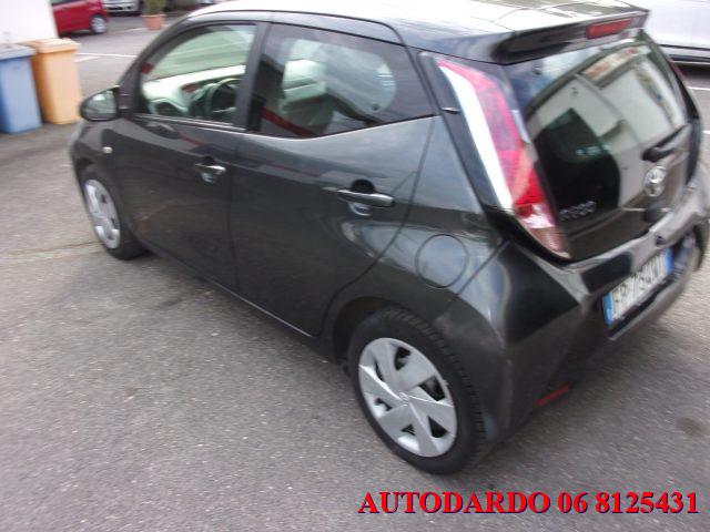 TOYOTA Aygo 1.0 VVT-i 69 CV 5 porte x-business