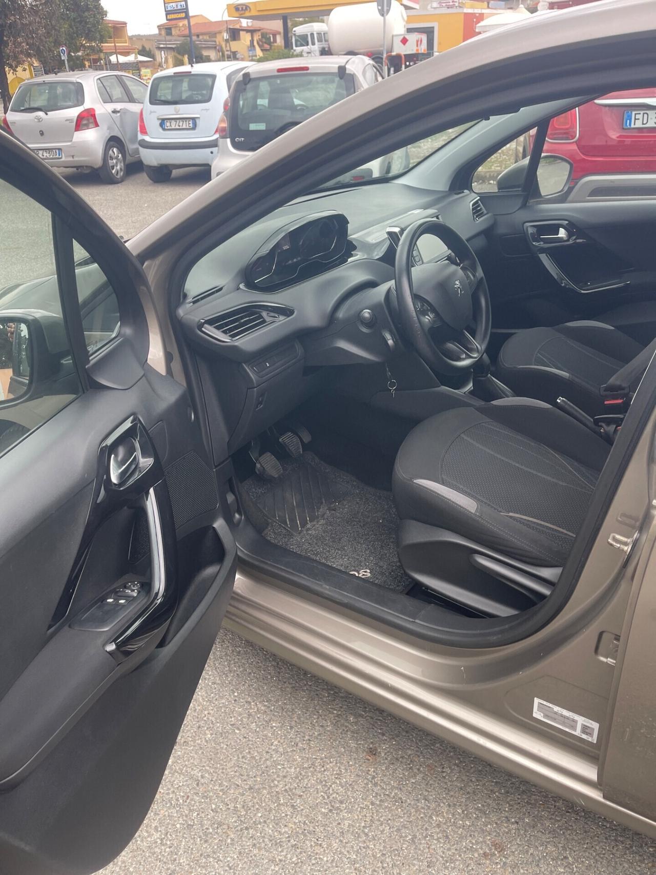 Peugeot 208 1.4 HDi 68 CV 5 porte Active