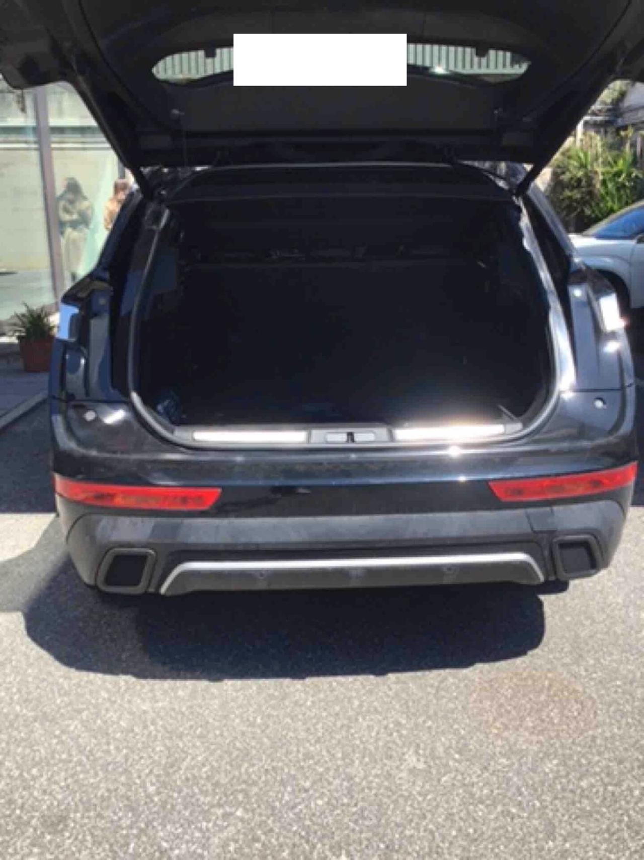 DS 7 CROSSBACK 1.5 BLUEHDI 130CV AUT. GRAN CHIC ( FARI LED - COCKPIT - CRUISE - CLIMA TRIZONA - PELLE - NAVI - MIRROR - PDC - TELECAMERA POST. - CERCHI 19 )