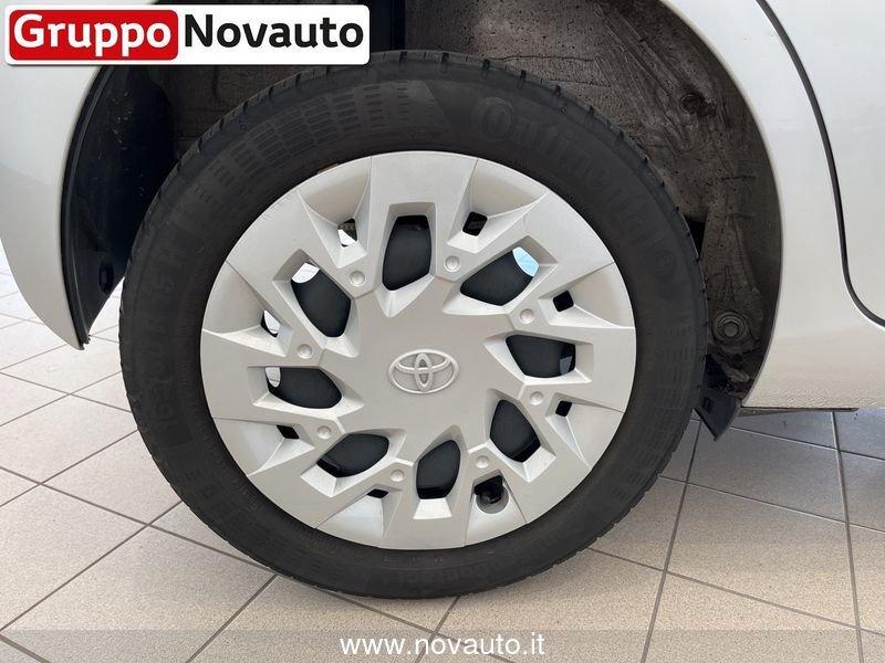 Toyota Aygo Aygo Connect 1.0 VVT-i 72 CV 5 porte x-play
