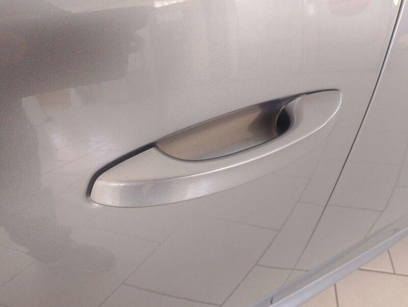 Lancia Ypsilon Nuova Ibrida 1.2 100cv Ibrida