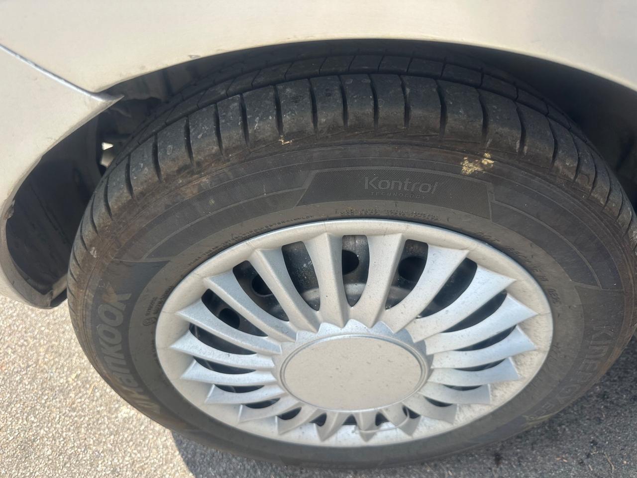 TATA INDICA GPL DI SERIE/CLIMA/IDROGUIDA