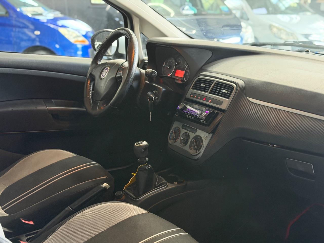 Fiat Grande Punto 1.4 Starjet 16V 3 porte Sport