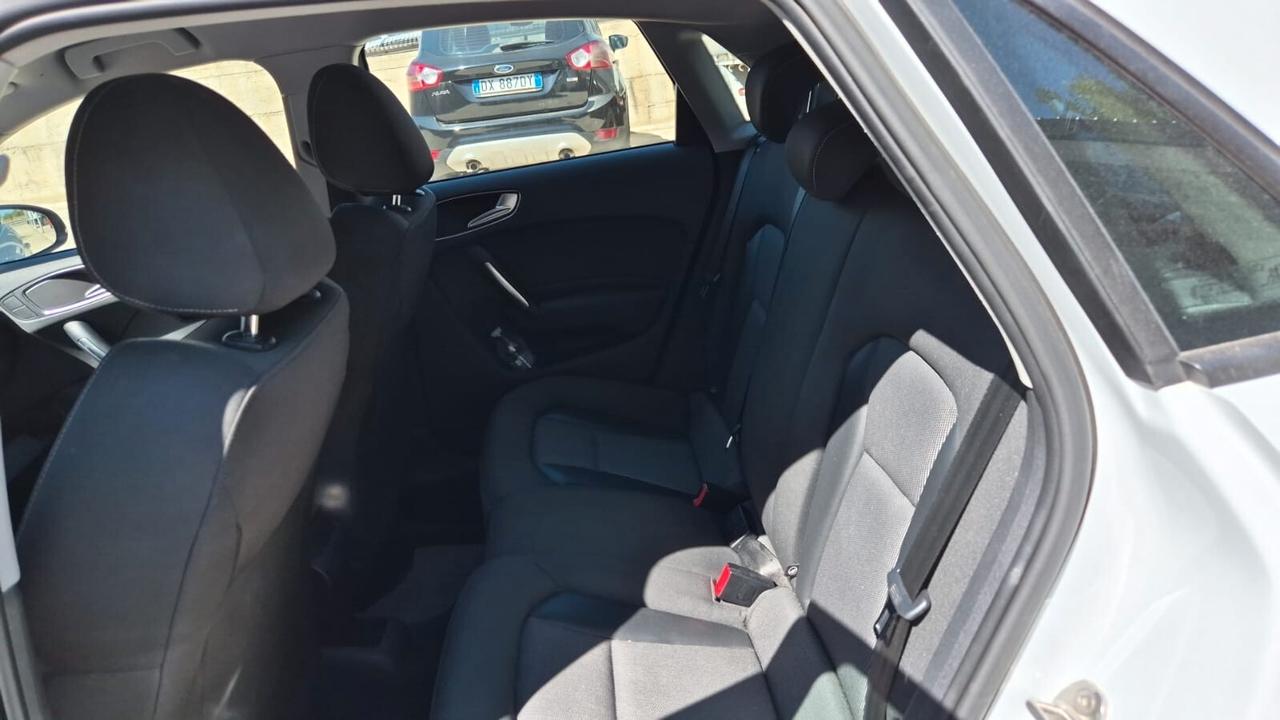 Audi A1 1.6 TDI S line edition plus