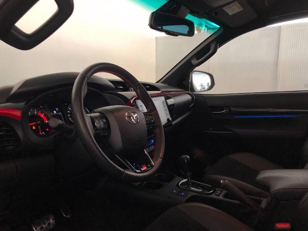 Toyota Hilux Double Cab 2.8 D GR Sport 4WD A/T