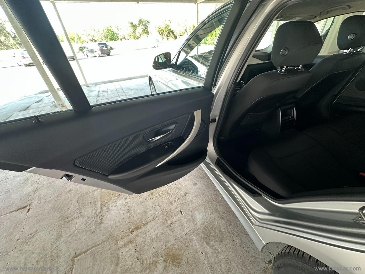 BMW 318i Touring Business Advantage aut.