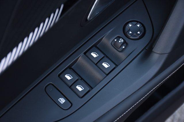 PEUGEOT 2008 BlueHDi 130 S&S EAT8 Allure