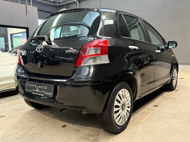 TOYOTA Yaris 1.3 5 porte Sol