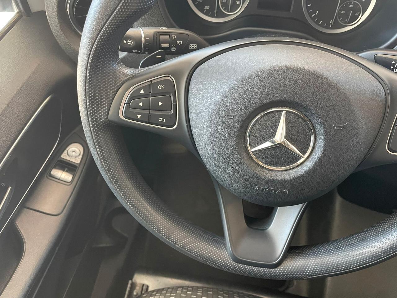 Mercedes-benz Vito 2.0 114 CDI PC Tourer Base Compact