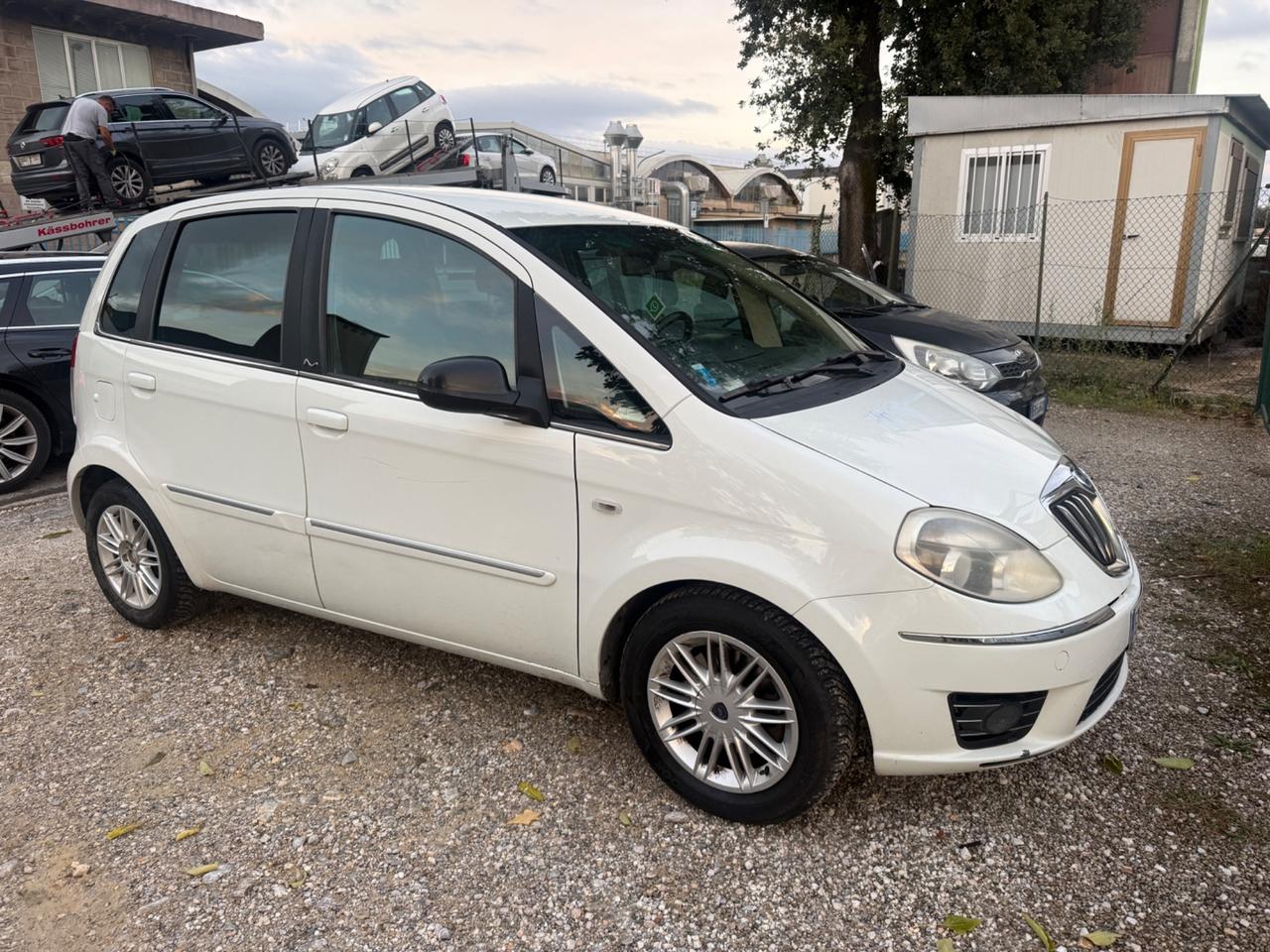 Lancia MUSA 1.3 Mjt 95 CV Gold
