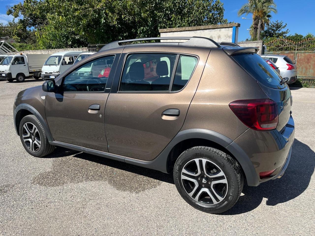 Dacia sandero StepWay-900 tce/gpl-2018