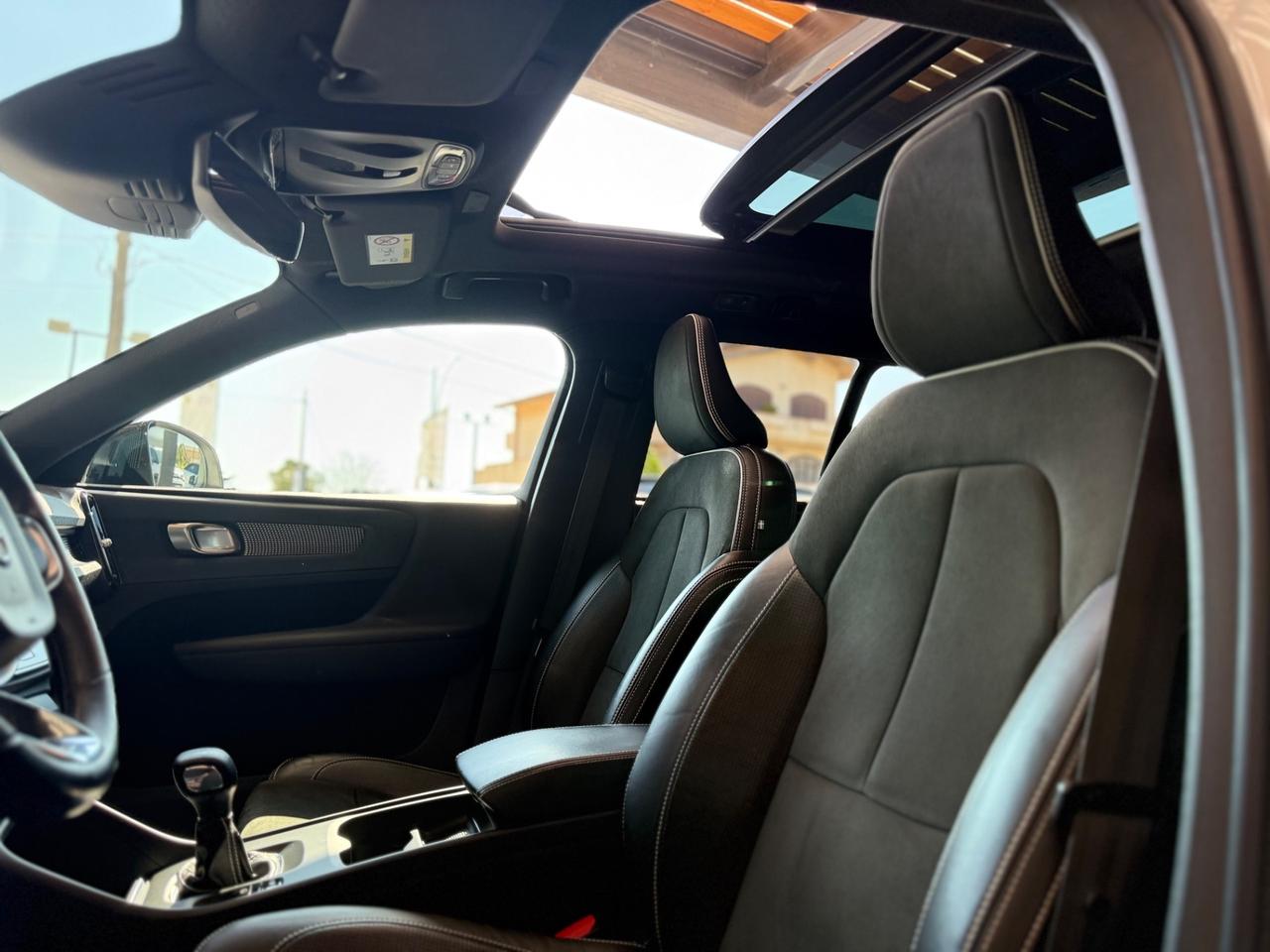 Volvo XC40 D3 R-design
