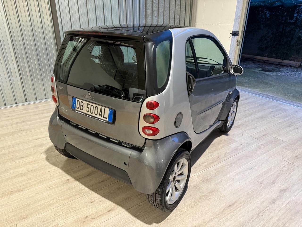 Smart ForTwo Grandstyle guidabile da neopatentati