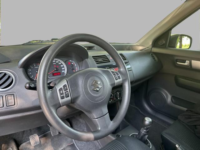SUZUKI Swift 1.3 5p. GLX