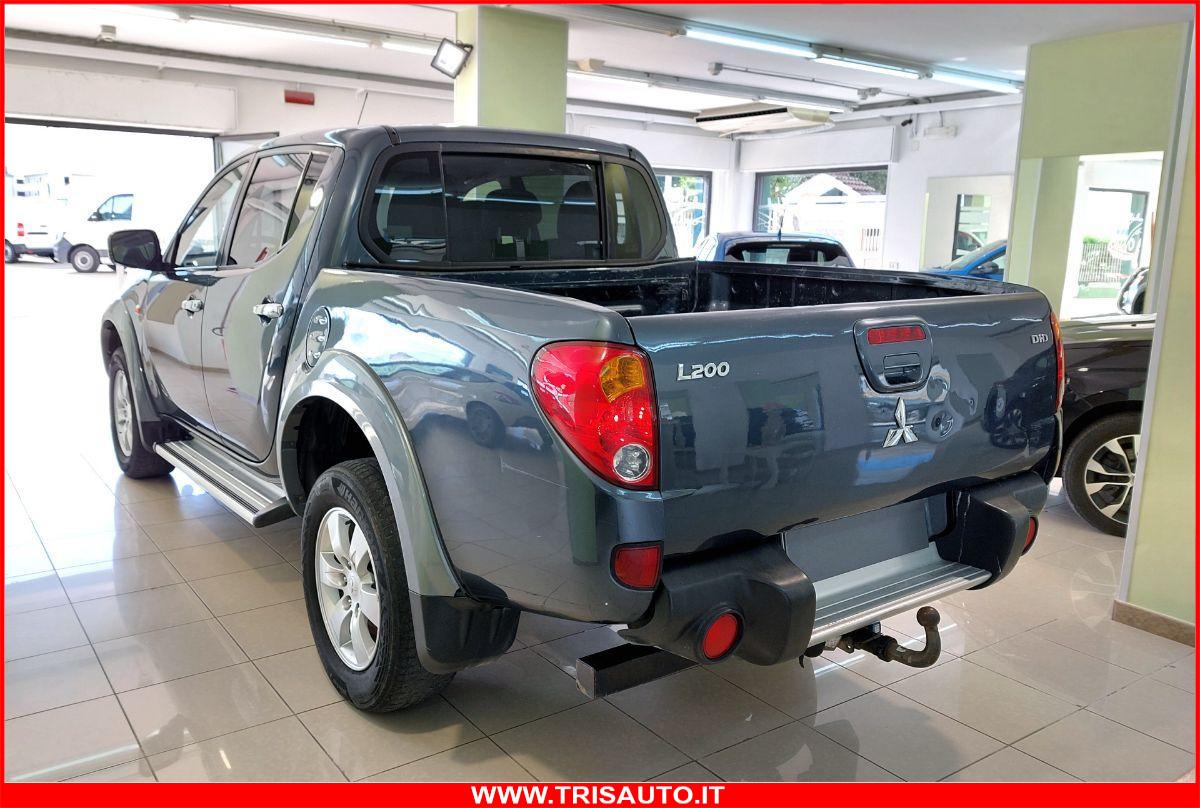 MITSUBISHI L200 2.5 Di-D Doppia Cabina Insport