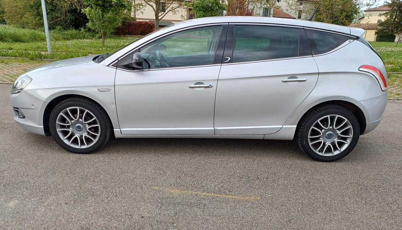 Lancia Delta 1.6 MJT DPF Gold