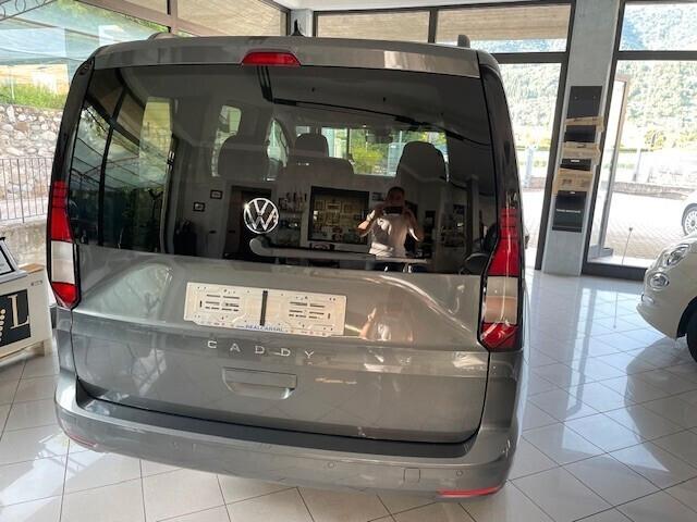 Volkswagen Caddy 1.5 TSI 114 CV Family 5/posti vettura!! Nuova km0!!