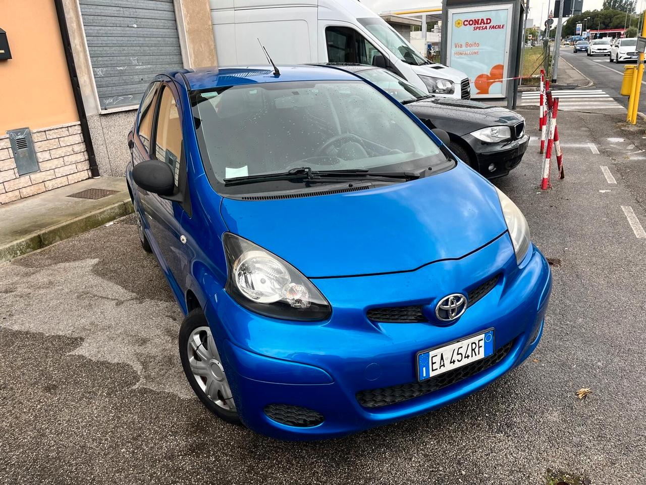 Toyota Aygo 1.0 12V VVT-i 5 porte Neopatentati