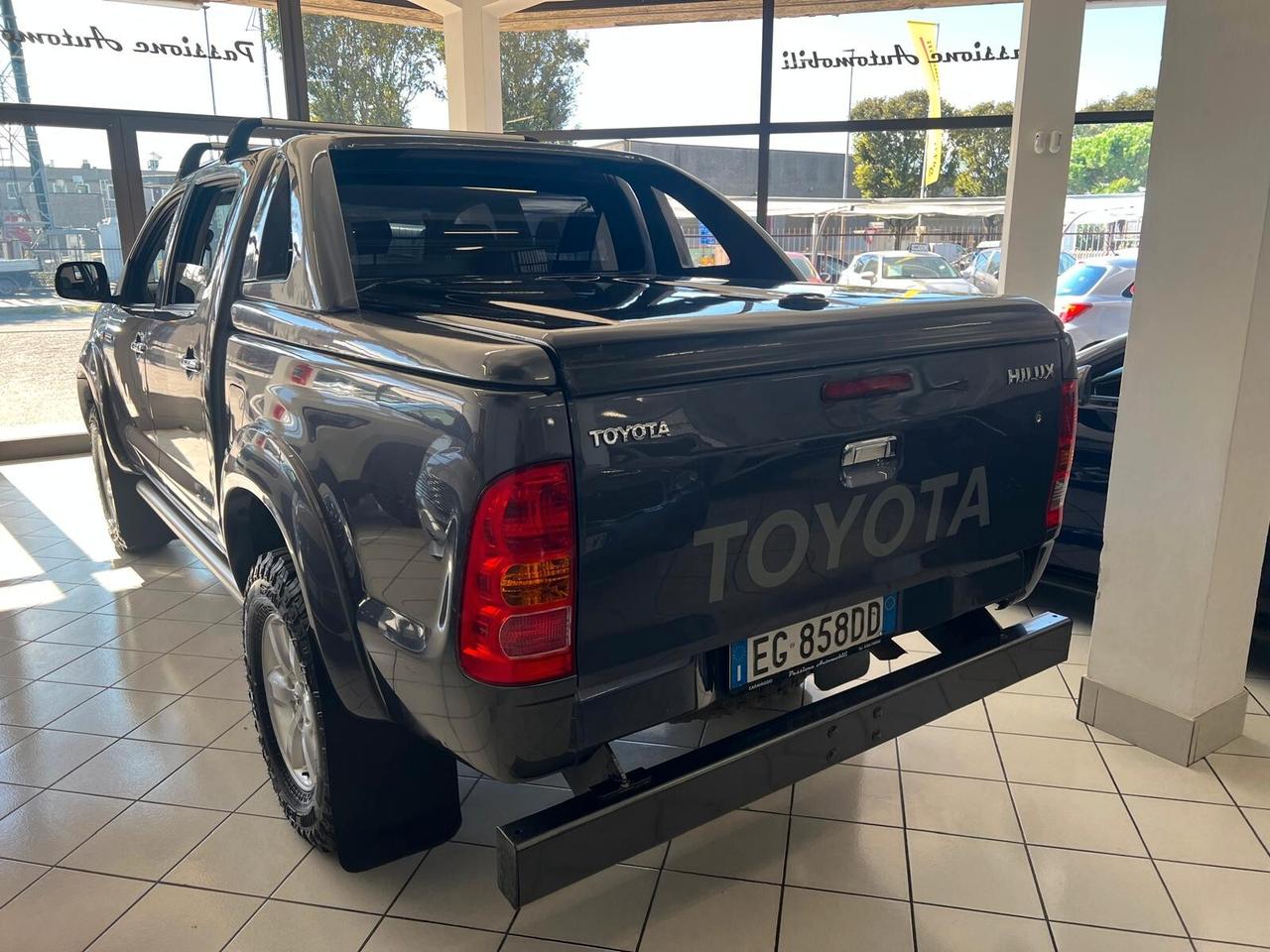 Toyota Hilux 3.0 D-4D aut.4WD 4p. DC Stylex