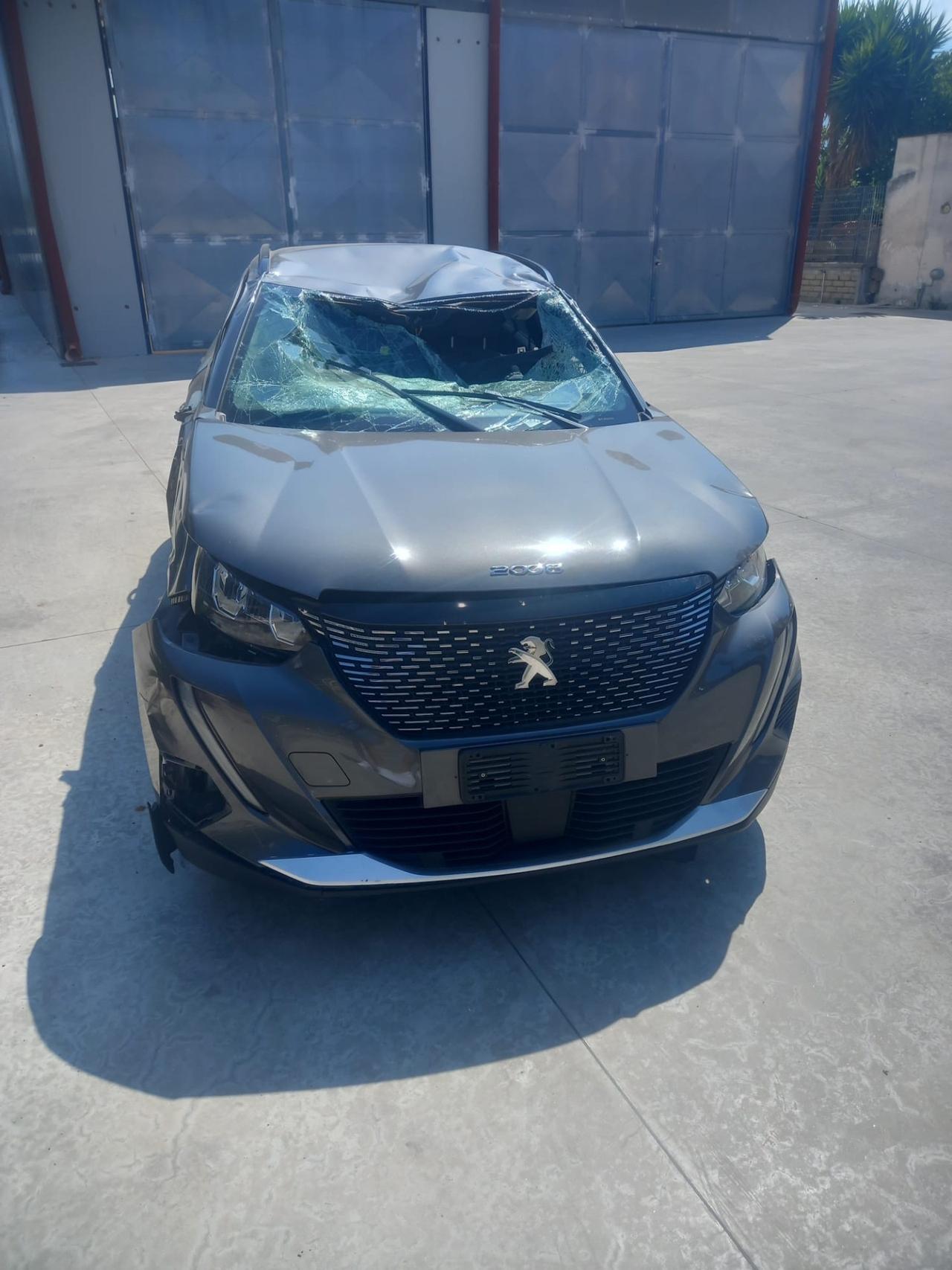 Peugeot 2008 2023 Incidentata sinistrata
