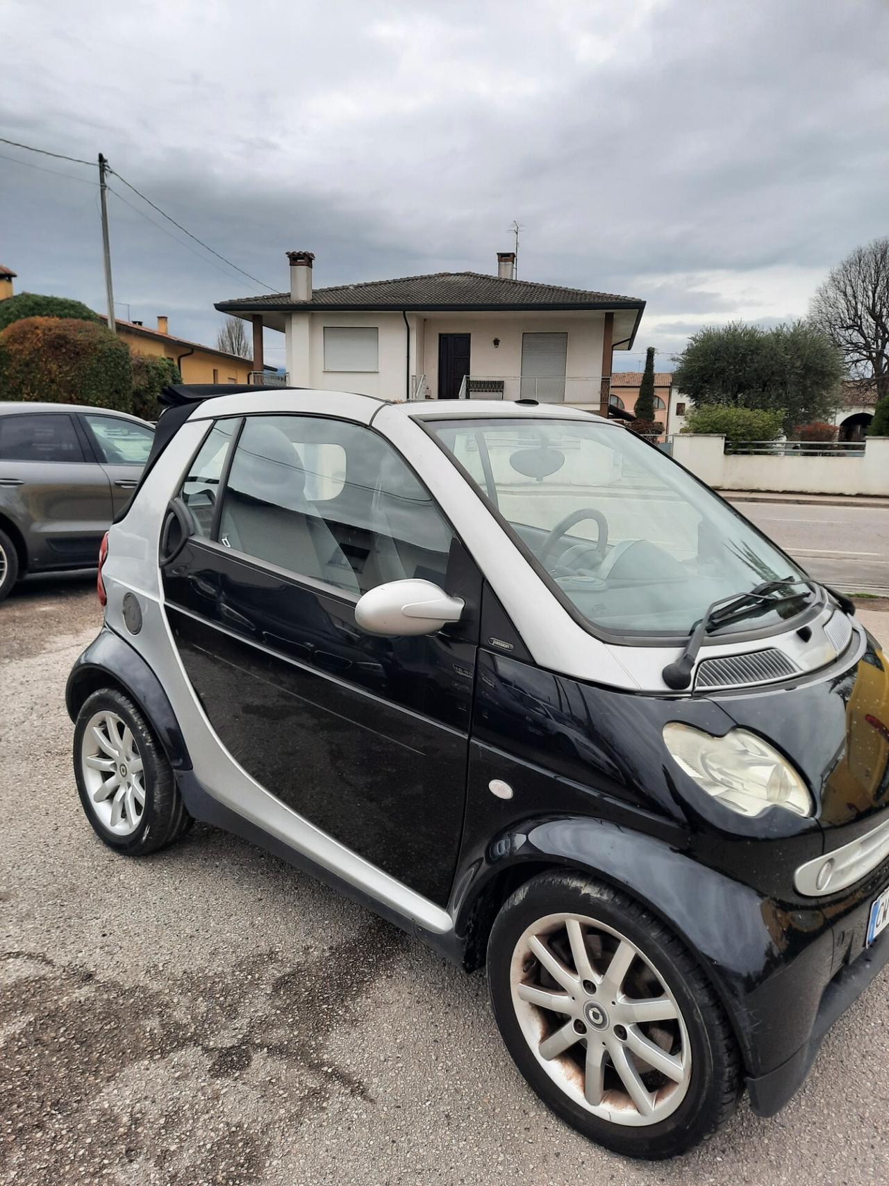 Smart ForTwo 700 cabrio passion (45 kW) OK NEOPATENTATI