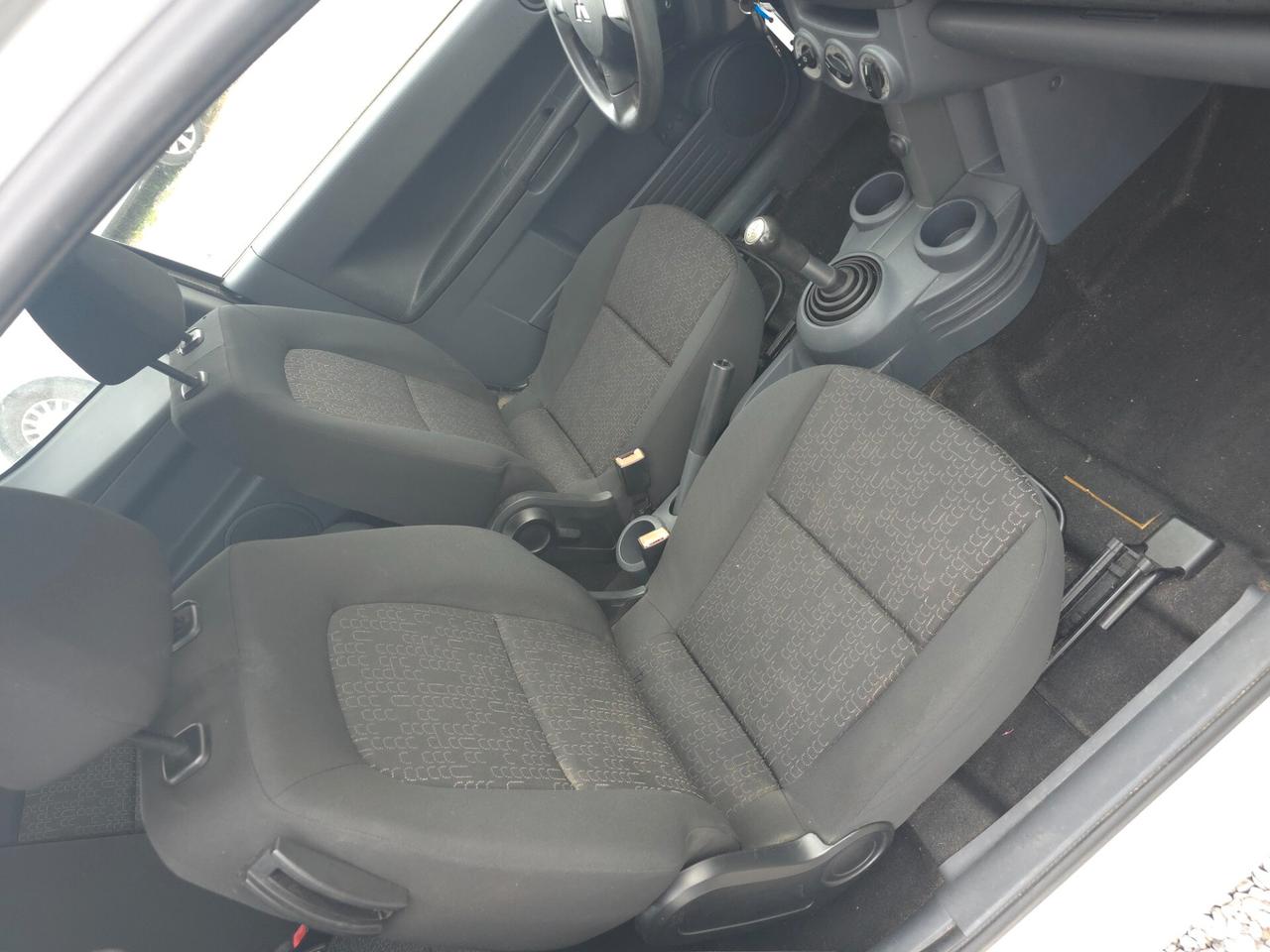 Mitsubishi Colt 1.1 12V 3p. Sound Climatic