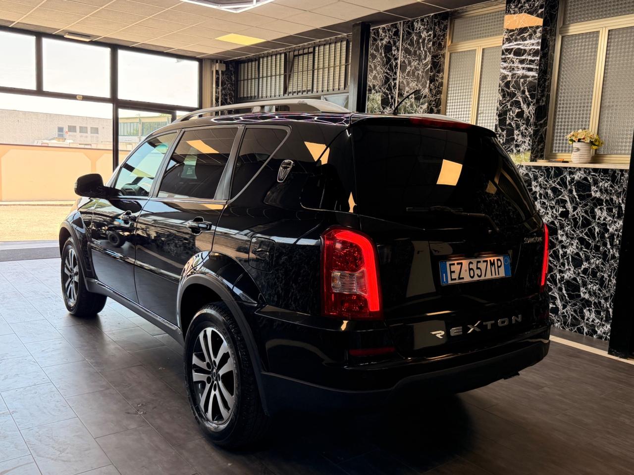 Ssangyong Rexton W 2.0 Xdi 4WD A/T Top